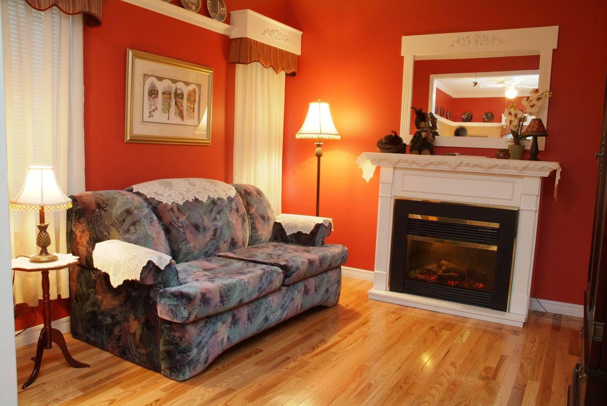 Cote'S Bed & Breakfast แกรนด์ฟอลส์ ภายนอก รูปภาพ